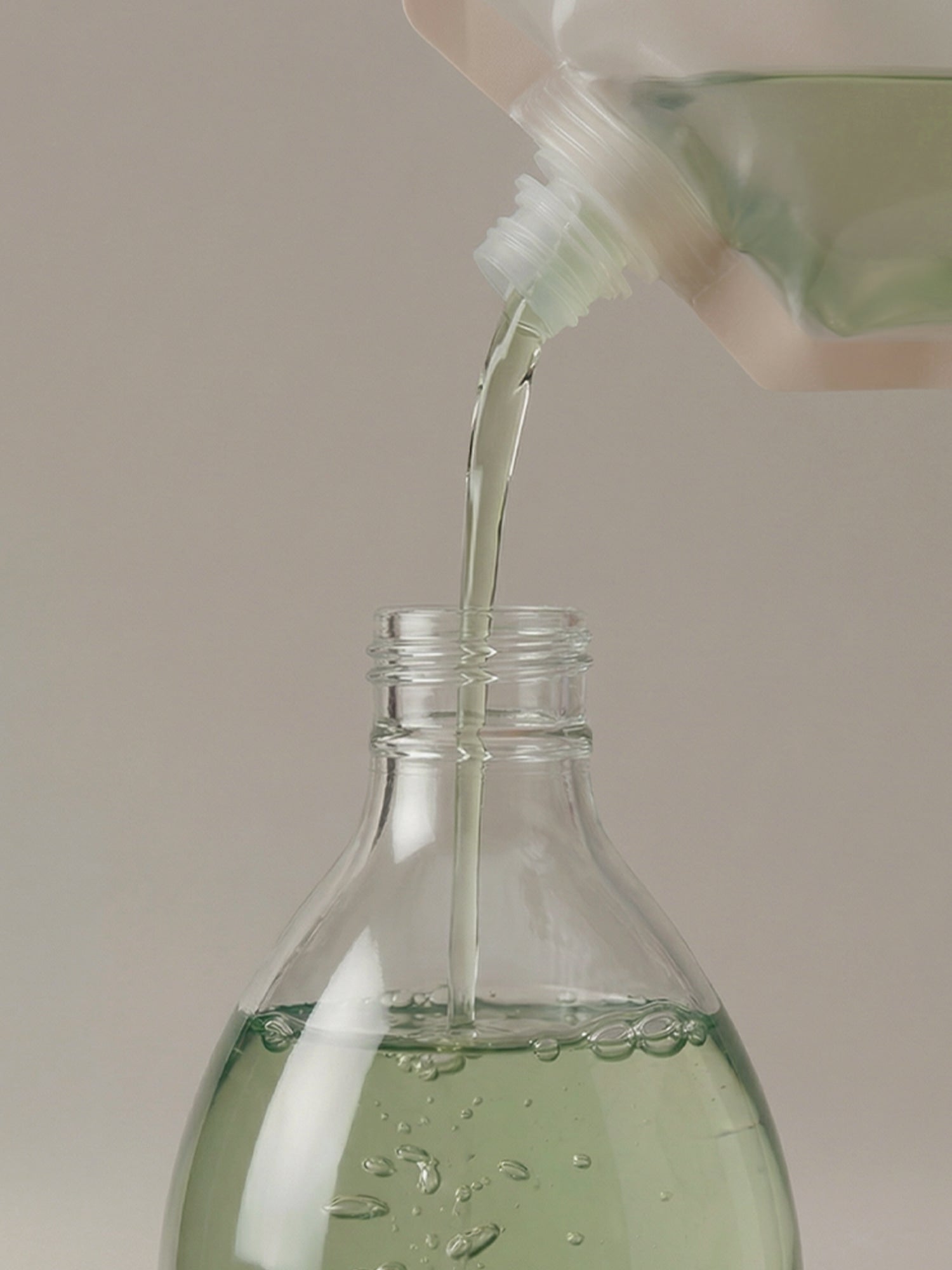 Awakening Body Wash Peppermint & Eucalyptus 300ml & Refill 300ml