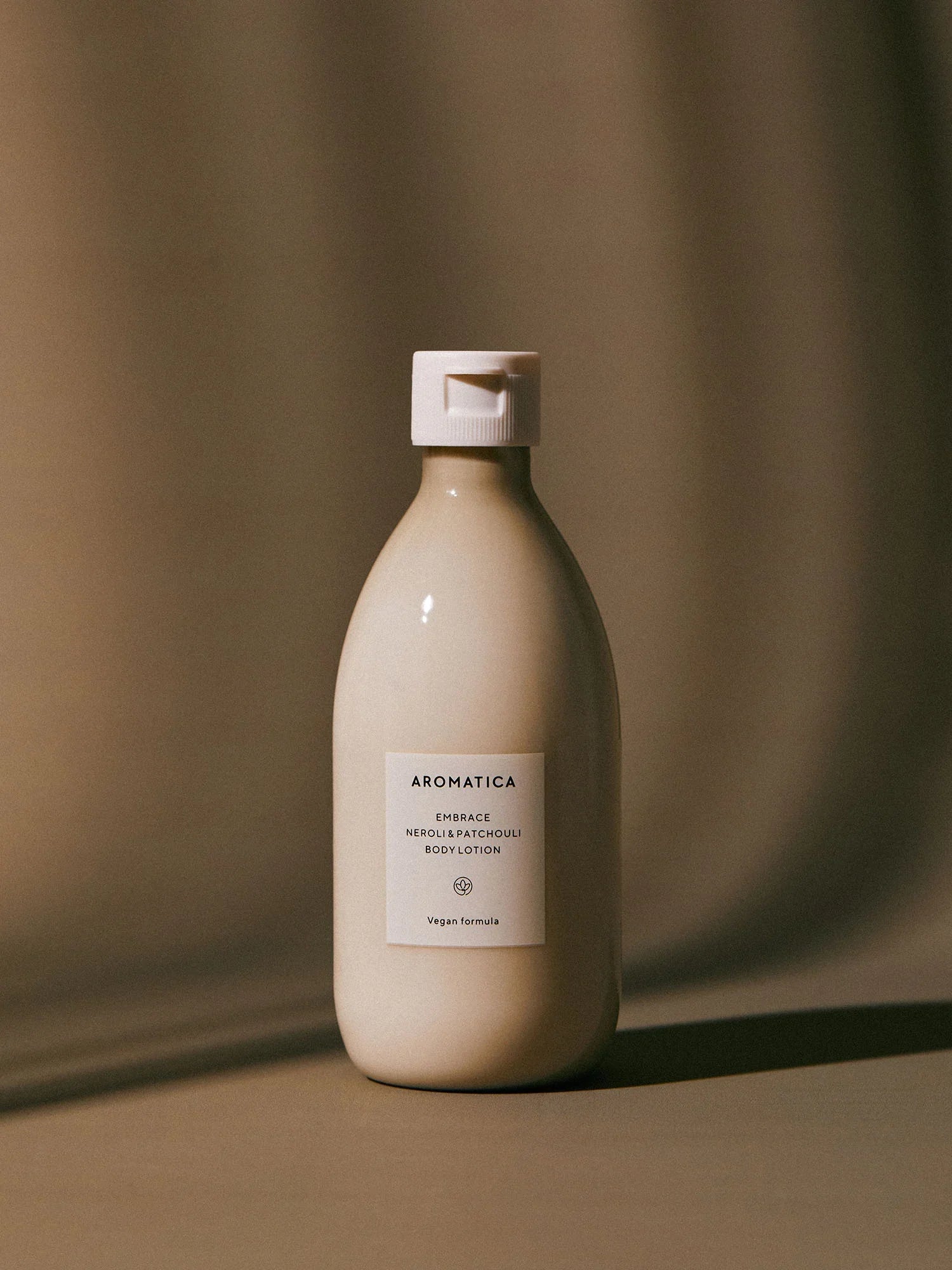 Embrace Body Lotion Neroli & Patchouli 300ml – AROMATICA Global